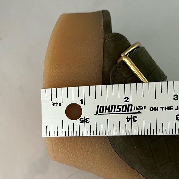 VERONICA BEARD GARRICK CROCO DUAL BUCKLE PLATFORM SANDALS IN KHAKI Size 6 New - Picture 13 of 13